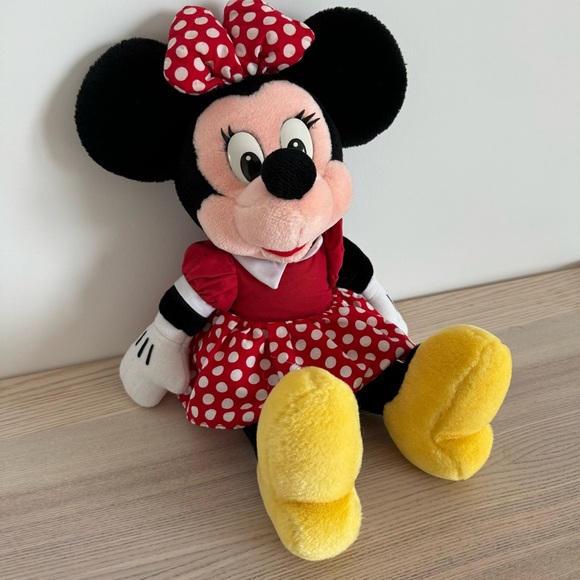 Vintage Original Minnie Mouse Disneyland - Picture 1 of 8